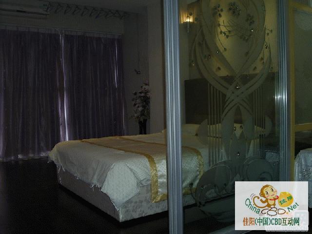 写字楼 商铺 商场 广告